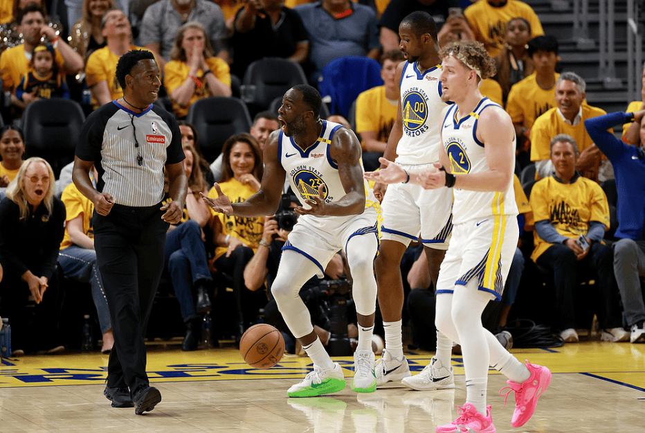 基里连科砍下三双带队成功晋级