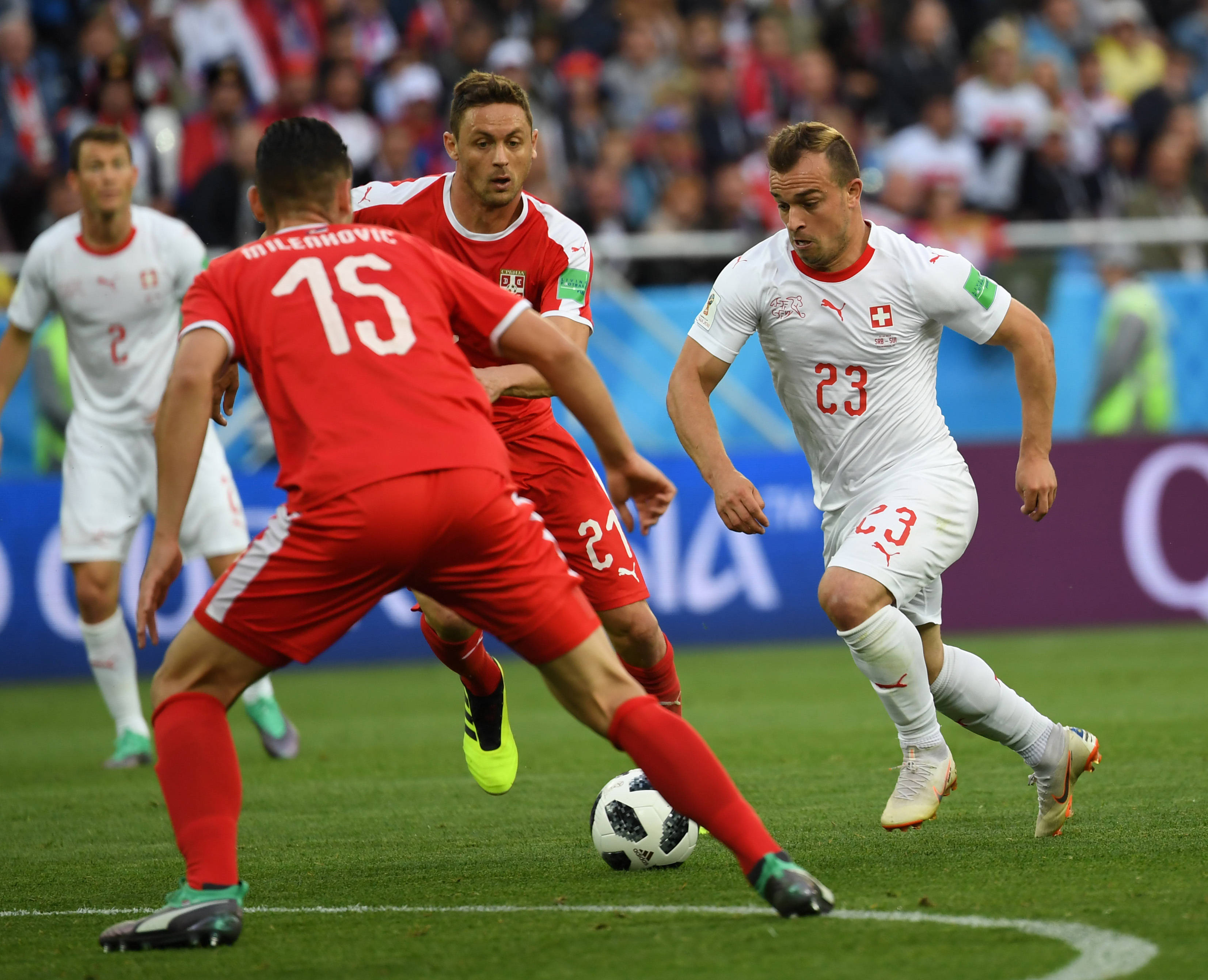 塞维利亚客场险胜,展现出强大的客场作战能力 塞维利亚客场险胜,展现出强大的客场作战能力