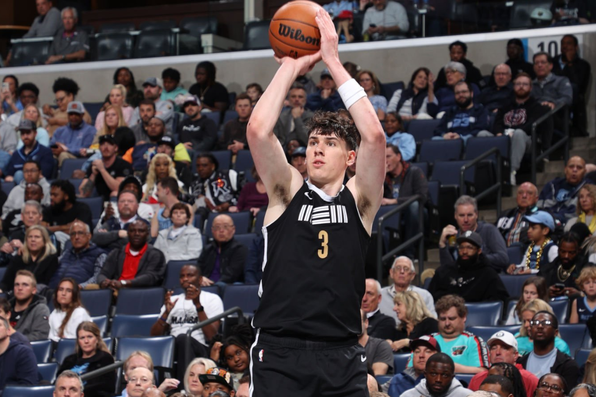 美国篮球明星无惧秀场超高人气圈粉无数的简单介绍 美国篮球明星无惧秀场超高人气圈粉无数的简单介绍