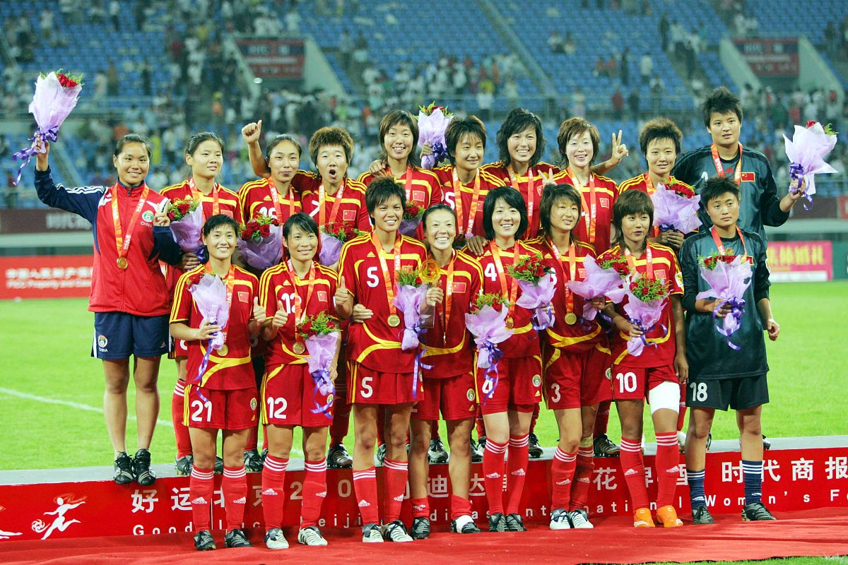 开云官网-荷兰取得胜利，为晋级赛程铺平道路