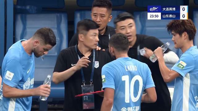 申鑫客场爆冷击败,山东鲁能失利的简单介绍 申鑫客场爆冷击败,山东鲁能失利的简单介绍