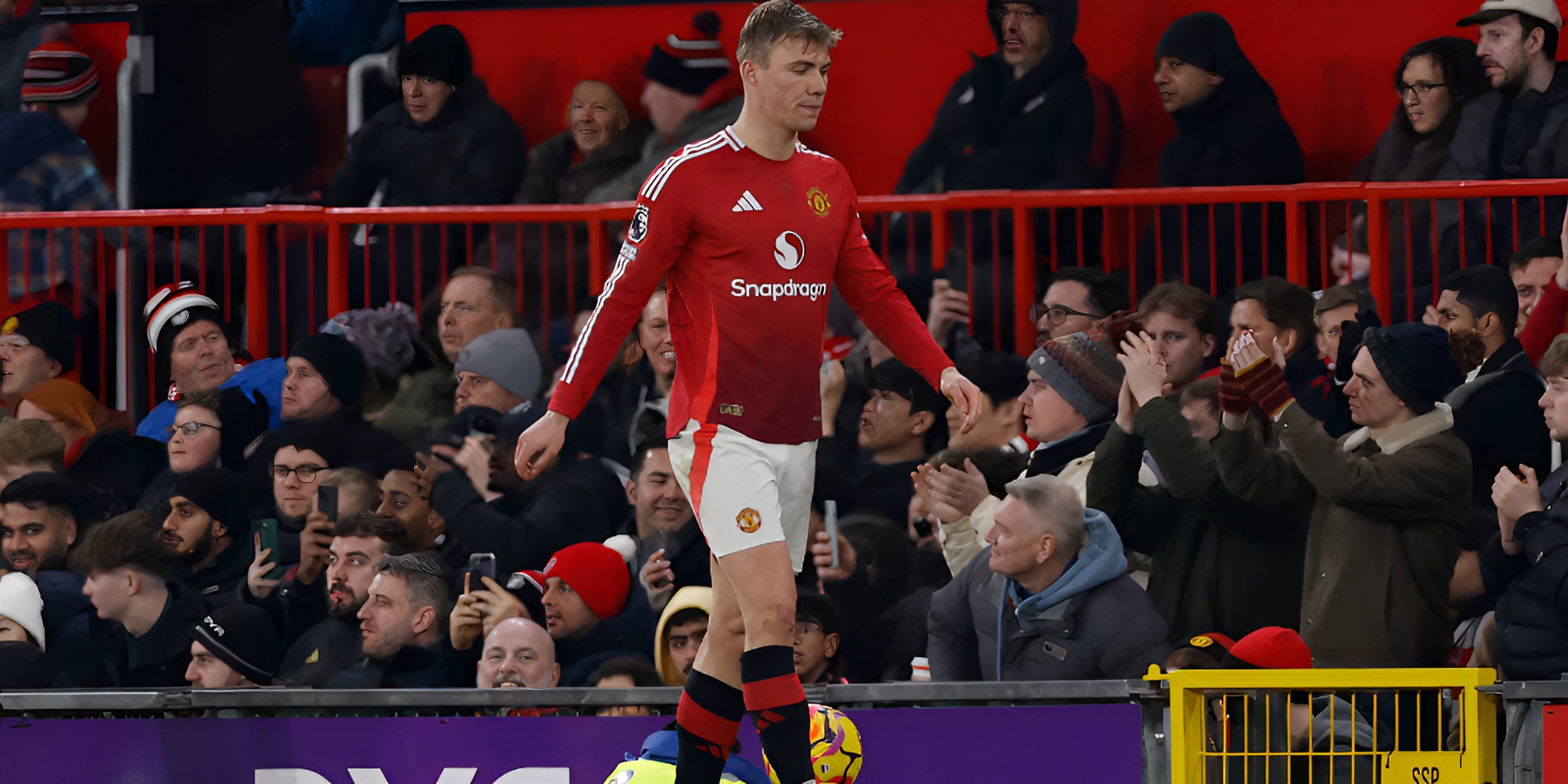 曼联阵容轮换取胜,主教练赢得赞誉 曼联阵容轮换取胜,主教练赢得赞誉