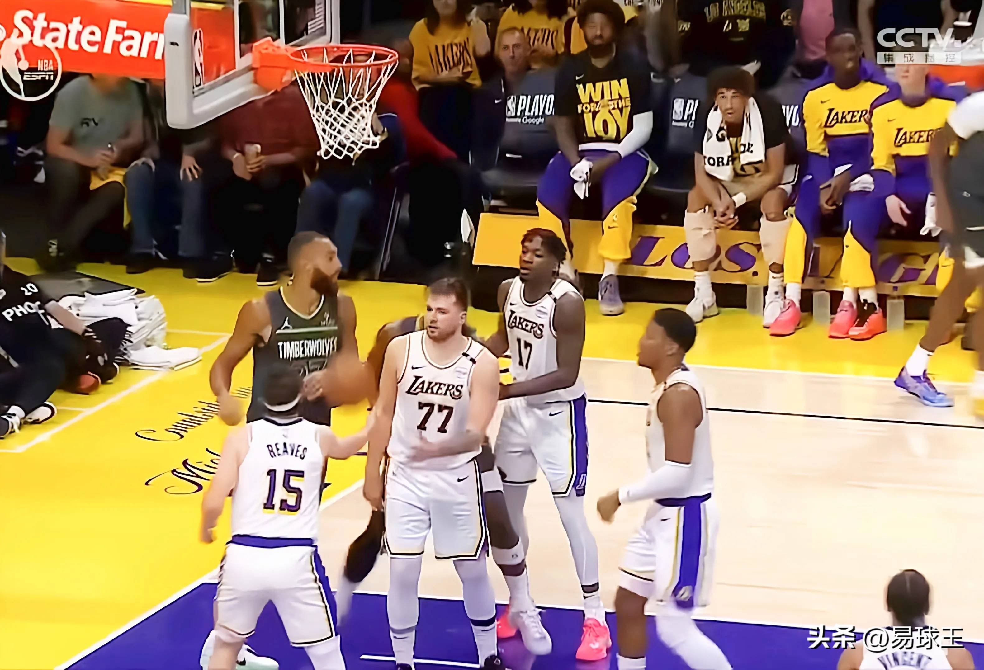 快船负于篮网,近3战连败 快船负于篮网,近3战连败