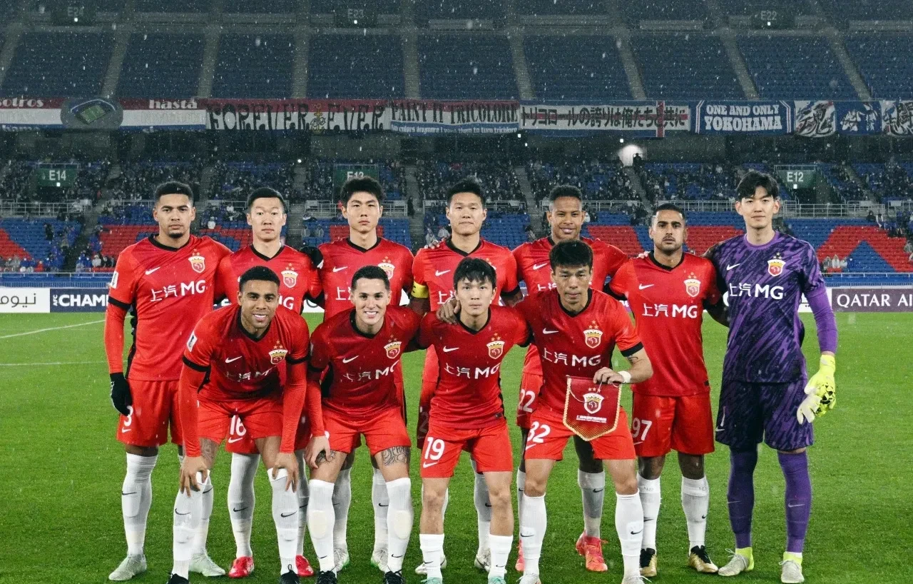 上海上港队晋级亚冠八强,成为国内唯一一支晋级的球队 上海上港队晋级亚冠八强,成为国内唯一一支晋级的球队