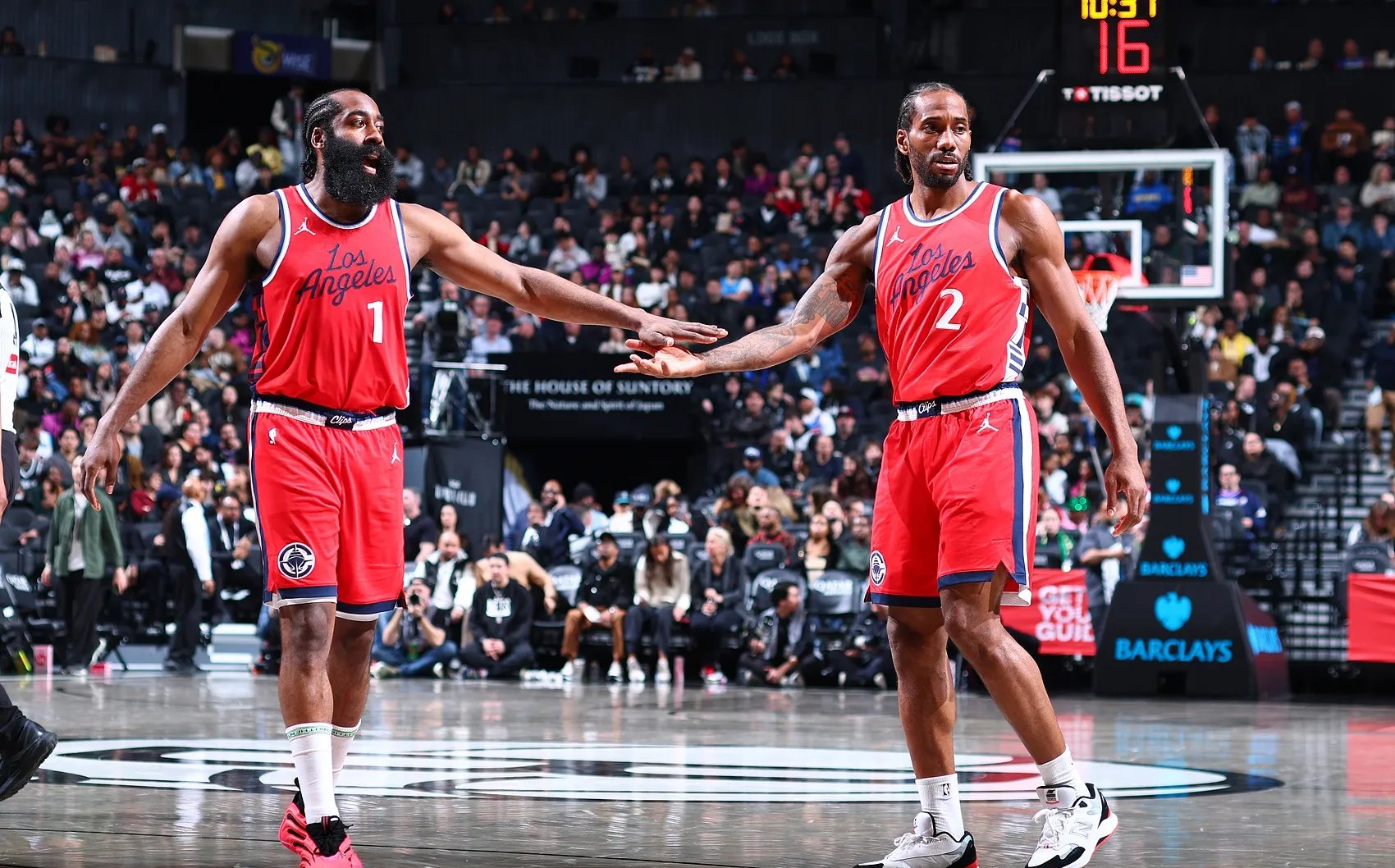 76人力克快船,豪取两连胜 76人力克快船,豪取两连胜