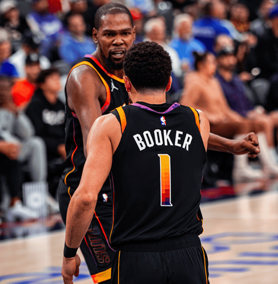 关于太阳灭快船,布克独揽27分领军的信息 关于太阳灭快船,布克独揽27分领军的信息