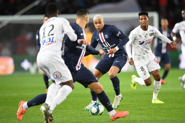 开云体育-包含亚眠在与波尔多的比赛中获胜，保持不败的词条